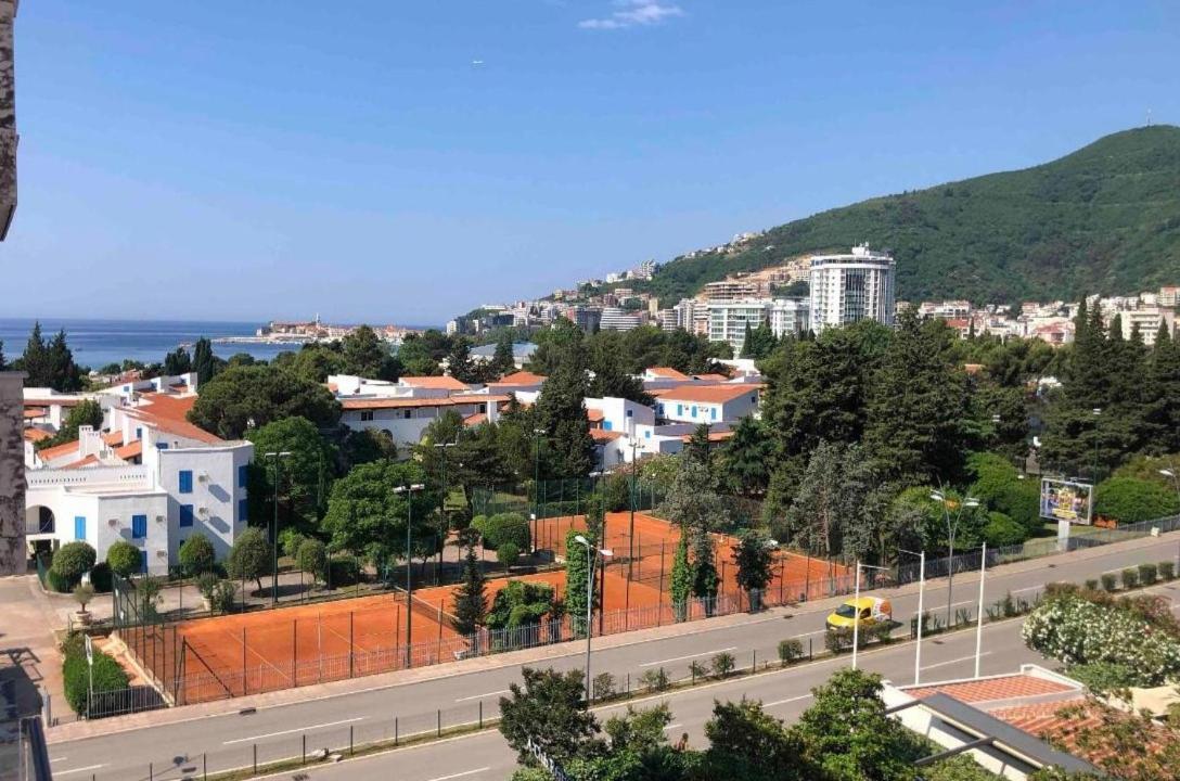 Red Lux Appartement Budva Buitenkant foto