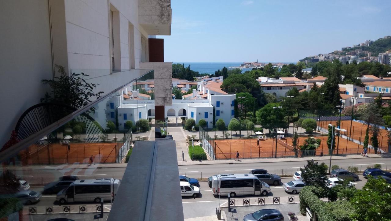 Red Lux Appartement Budva Buitenkant foto