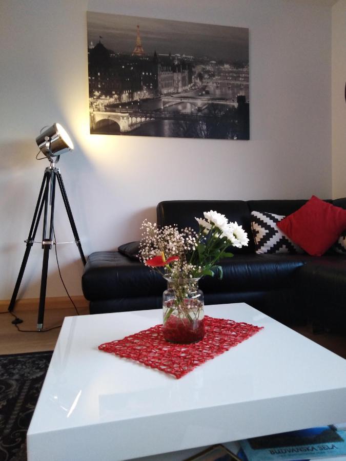 Red Lux Appartement Budva Buitenkant foto