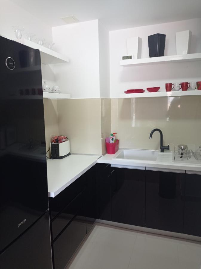 Red Lux Appartement Budva Buitenkant foto