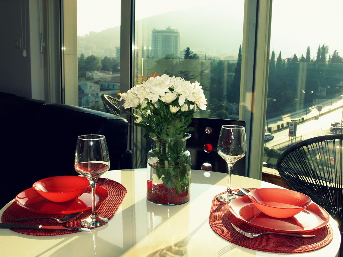 Red Lux Appartement Budva Buitenkant foto