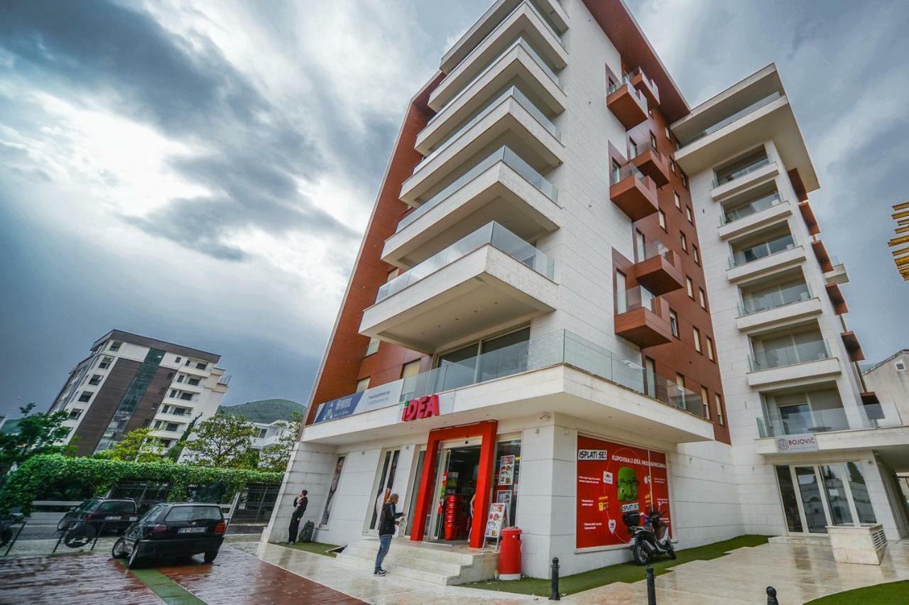 Red Lux Appartement Budva Buitenkant foto