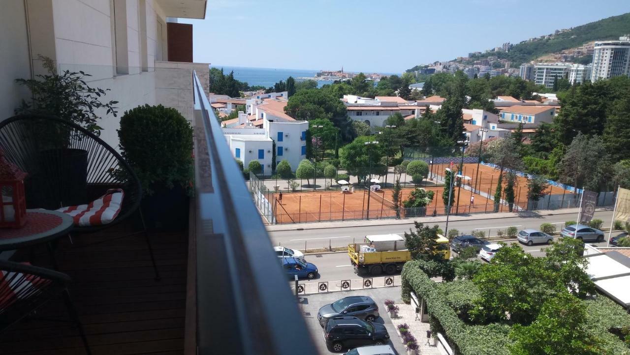 Red Lux Appartement Budva Buitenkant foto